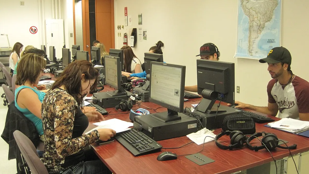 Students working in a computer lab